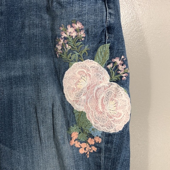 7 for all mankind Josefina Embroidered Botanical Relaxed Jeans - Picture 4 of 16